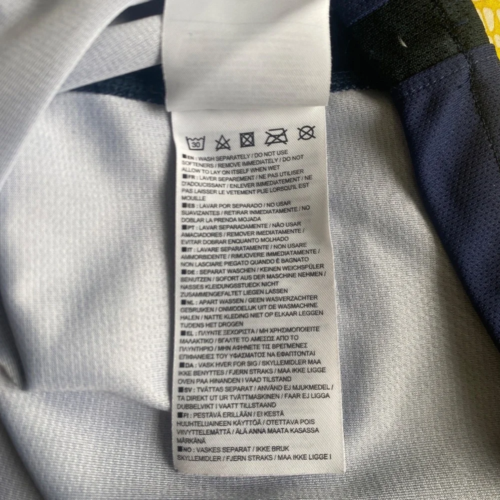 Nike L Paris Saint-Germain (PSG) 2015 -2016 Ibrahimović 10 Jersey - Picture 13 of 14